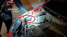 Dalle tazze da tè al motore della Fiat Panda, ecco gli incredibili nascondigli dello spacciatore