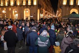Fiaccolata in piazza Castello: «In Italia non c'è libertà di religione»
