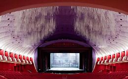 Inaugura questa sera la stagione sinfonica 2025 al Teatro Regio, con un omaggio alle grandi opere musicali