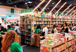Salone del Libro, è già guerra dei prezzi: editori contro il Libraccio