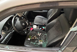 Raid in centro a Torino: i ladri rompono i finestrini di dieci auto