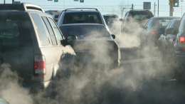 Smog, a Torino scatta il semaforo arancione. Ecco quali auto si dovranno fermare e quando 