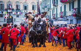Il Carnevale di Ivrea entra nel vivo. Generale, Mugnaia, Battaglia delle arance: ecco tutte le date