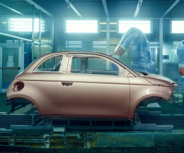 Stellantis: via ai lavori per la Fiat 500 Ibrida, Mirafiori si ferma ad aprile
