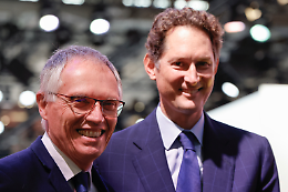 Dall'auto alla Juve, Elkann non ne azzecca una (ma premia anche Tavares?)