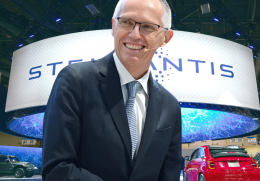 Stellantis, a Tavares 59 milioni di euro (ma non gli pagano la "terza rata")