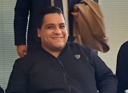 Una nuova sedia a rotelle per Fabrizio Calza, grazie alla raccolta fondi dell'associazione ApidiCarta