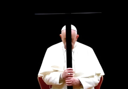 Il Papa non celebra più la Messa, ecco di cosa è malato