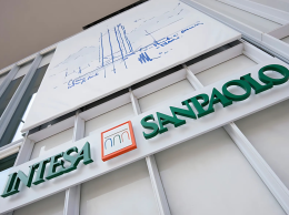 Intesa Sanpaolo in blackout: app fuori uso, è boom di segnalazioni