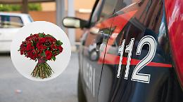 Venditore di rose arrestato da un carabiniere romano fuori servizio: aveva rubato 200 euro ad una cliente 