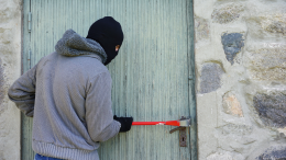 Un’ondata di furti in paese. Il sindaco: «Denunciate»
