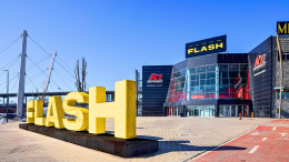 Ecco Flash Beinasco: bowling, kart, sushi e negozi per attirare 7 milioni di visitatori l'anno 