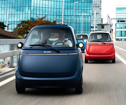 Dietrofront: le microcar elettriche non pagano le strisce blu. Ma quelle a benzina...