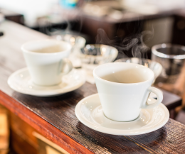 Stangata sul caffè: fino al +34%. Ecco perché il caro-tazzina cambia le nostre abitudini (e il mercato)