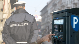 Torino, truffa ai parcometri tra corso Bramante e via Giotto: arrestato un sessantenne