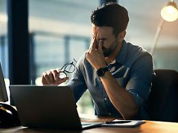 Stress eccessivo: cinque segnali che il corpo ti manda (e come ascoltarli prima che sia troppo tardi)