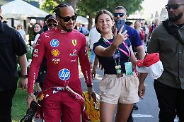 Hamilton in Rosso, verso l'esordio in Ferrari: "Nessuna pressione, sono qui per vincere"