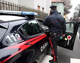 Bimbo di 2 anni muore dopo la caduta dal balcone per recuperare un giocattolo