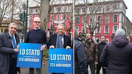 Insulti e minacce, agguato di Askatasuna a Gasparri: «Violenti che devono andare a processo»