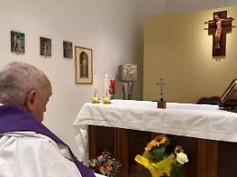 Il Papa celebra la messa: ecco la prima foto in ospedale