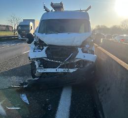 Tangenziale di Torino paralizzata per l'ennesimo incidente stradale