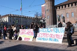Studenti pro-Hamas contro l'ex rettore Geuna: "Basta rapporti con Israele" - VIDEO