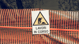 Nuovo asilo di Pocapaglia: ritardi nel cantiere, la fine dei lavori slitta al 17 settembre