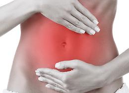 Il privilegio della regolarità intestinale: una sfida crescente per le donne tra ormoni, stile di vita e soluzioni terapeutiche