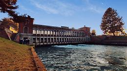 Luce tricolore a Chivasso: un simbolo di resilienza e sostenibilità nella giornata mondiale dell'acqua