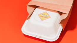 Doggy bag in estinzione negli Stati Uniti: lo stigma, la fretta e i mezzi pubblici fermano l’abitudine anti-spreco