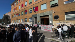  Studenti in rivolta a Torino: problemi di manutenzione e gite scolastiche sotto accusa