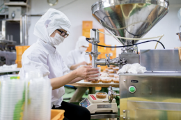 Alimenti ultra-processati accelerano l'invecchiamento biologico, lo rivela uno studio italiano