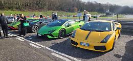 Un raduno di Supercar da record: beneficenza e bambini felici a Lombardore