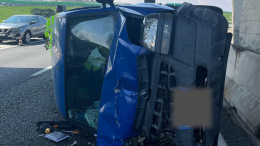 Si ribalta dopo uno scontro, altro incidente sulla tangenziale nord di Torino