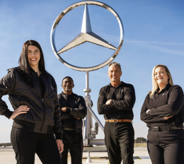 Mercedes come (e più di) Stellantis: mezzo milione di euro a chi si licenzia