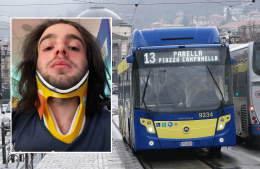 L'incredibile incidente di Gioele, ferito dallo specchietto del bus Gtt: «Qualcuno ha visto?»