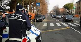 Multe a San Mauro Torinese: incassati 1,38 milioni nel 2025, ma i residenti insorgono contro buche e il cratere di via Casale