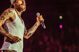 Jovanotti "in vacanza" a Torino polverizza 70mila biglietti