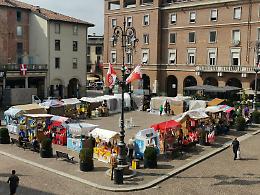 Asti: protesta degli ambulanti contro il Comune