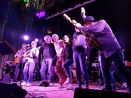Musica e solidarietà: il concerto delle band Grams e Hipocondrya aiuta l'Andos
