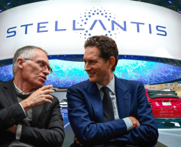 Stellantis, dividendi e premi ai manager (anche Tavares)