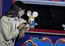 Topo Gigio all'Eurovision: la polemica infiamma i social e, intanto, lui passa da Torino 