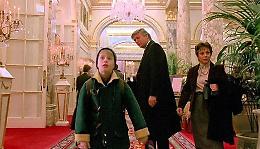 Trump in Mamma ho riperso l’aereo: il regista lo definisce ‘una maledizione’ e sogna il taglio
