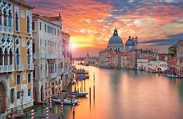 Venezia a pagamento: ri-scatta la tassa anti-turisti mordi e fuggi. Tutte le regole per entrare (senza multa)