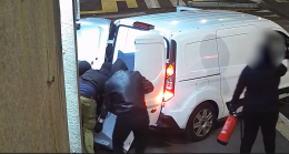 Furti in banca e a casa del "bomber" della Juve, preso uno dei ladri. Ora è caccia ai complici