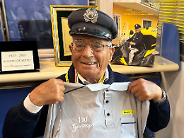 I 100 anni di Giuseppe, il postino più longevo d'Italia