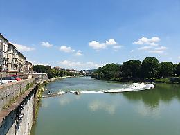 I battelli tornano sul Po nel 2026, ma Moncalieri resta a guardare: il pontile di Borgo Navile rimane abbandonato