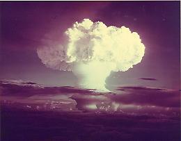 La nuova arma che fa tremare gli USA: il jolly cinese, 15 volte più devastante del TNT
