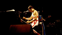 Freddie Mercury: l'asta dei cimeli riaccende la disputa sull'eredità
