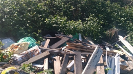 Alba, discarica abusiva lungo il Tanaro: 21 indagati per reati ambientali e violazioni accessorie